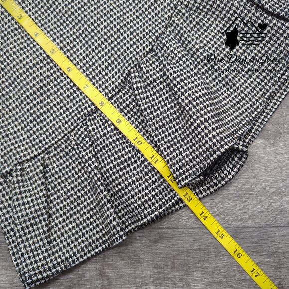 Altar'd State Mini Skort Size S - Picture 4 of 5